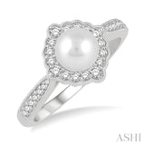 10K White Gold 0.25 CTW 7MM Pearl Halo Ring