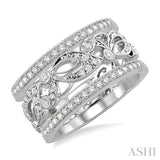 14K White Gold Exquisite Diamond Band,  0.50 carat tw