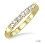 14K Yellow Gold Diamond Wedding Band, 0.25 Carat tw