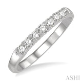 14KW .25ctw 7 Stones Round Cut Diamond Wedding Band - Size 7