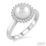 .20 CTW 14KW Pearl & Diamond Ring